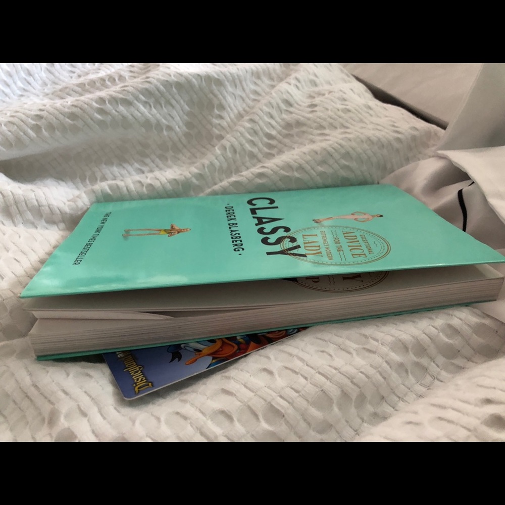 Classy Book - Picture 7 of 8